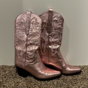 Jeffrey Campbell Dagget pink metallic boots
